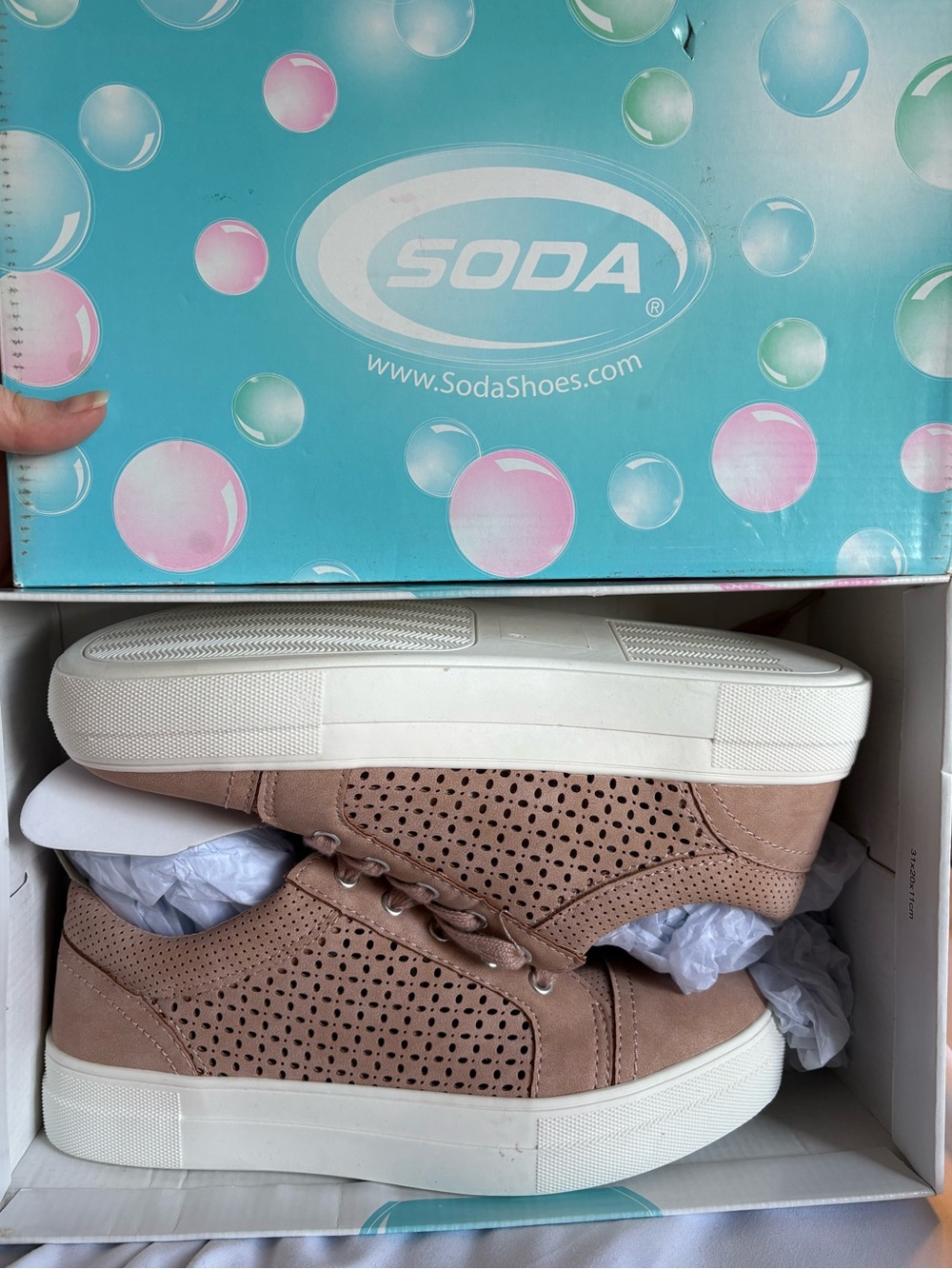 Soda Women’s Size 9 Nora-G platform Mauve Sneakers New In Box - Picture 2 of 9